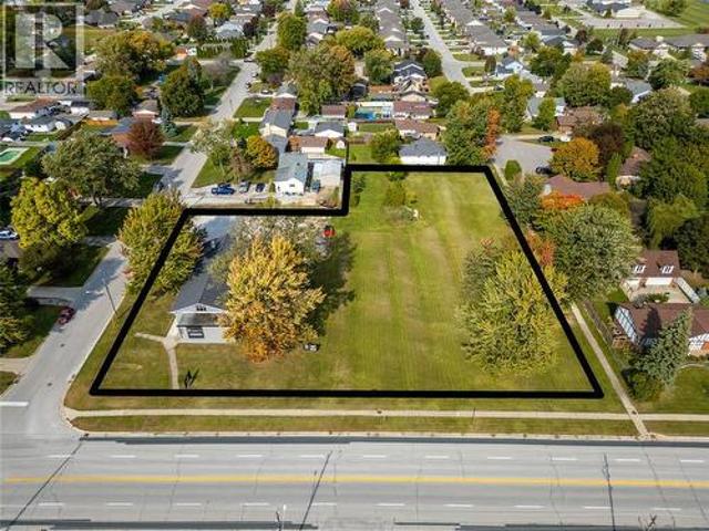 Commercial for sale in St. Clair, Ontario