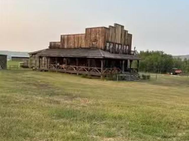House for sale in Alberta