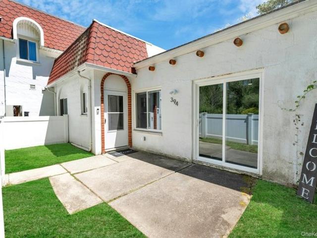 Condo for sale in Centereach, New York