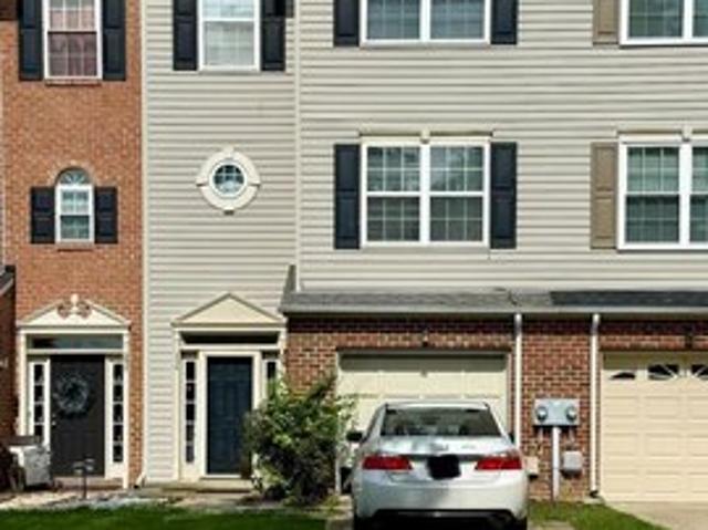Townhouse for sale in Huntingtown, Maryland