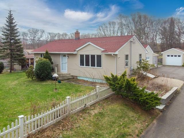 House for sale in North Haven, Connecticut
