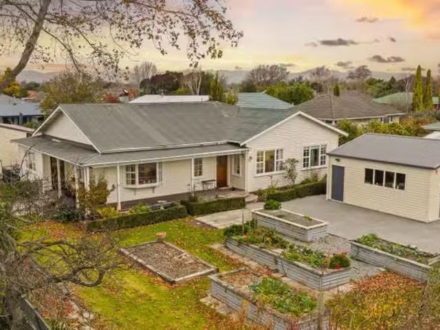 House for sale in Bishopdale, Canterbury