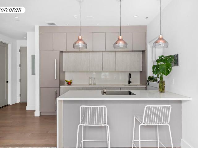 Condo for sale in Arverne, New York