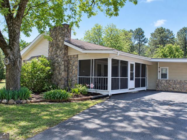 House for sale in Winder, Barrow County