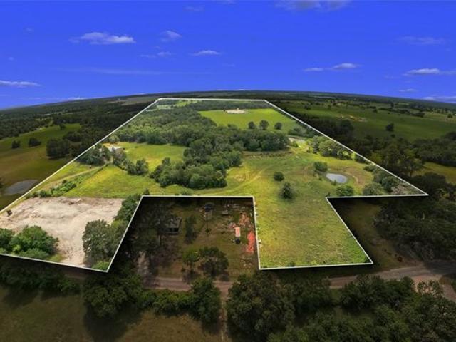 Land for sale in Donie, Texas