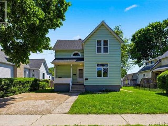House for sale in Brights Grove, Ontario