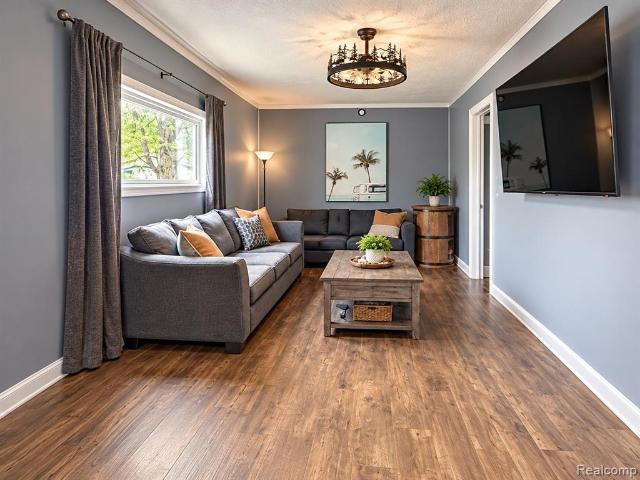 House for sale in Lapeer, Lapeer County