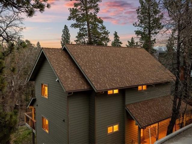 House for sale in Fawnskin, California