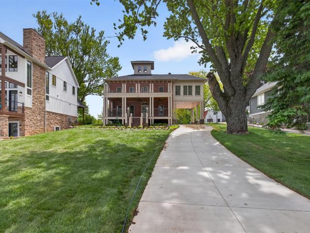 House for sale in Geneva, Rollin Township