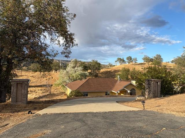 House for sale in Coarsegold, California