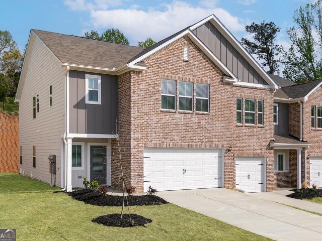 Townhouse for sale in Oakwood, Georgia