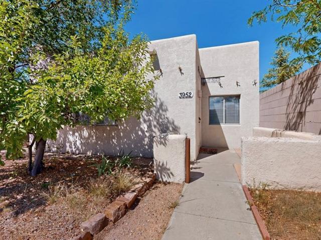 House for sale in Santa Fe, New Mexico