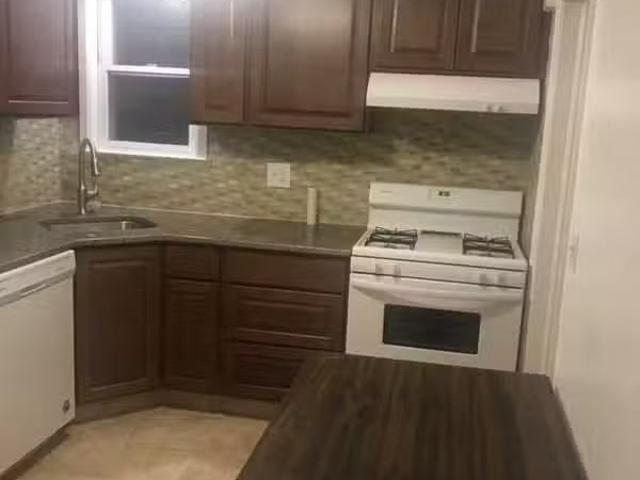 Condo for rent in Hackensack