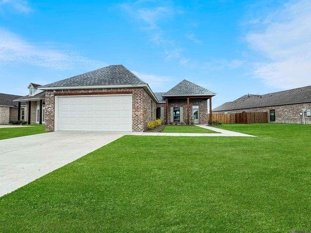 House for sale in Darrow, Louisiana