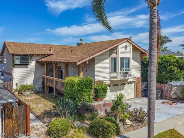 House for sale in Huntington Beach, California