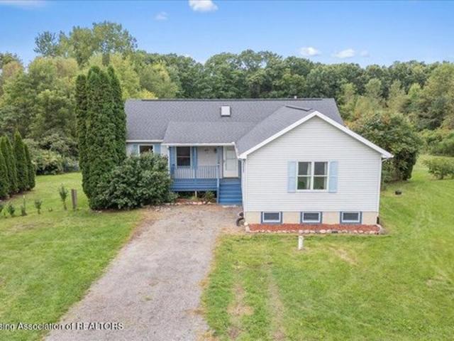 House for sale in Onondaga, Michigan