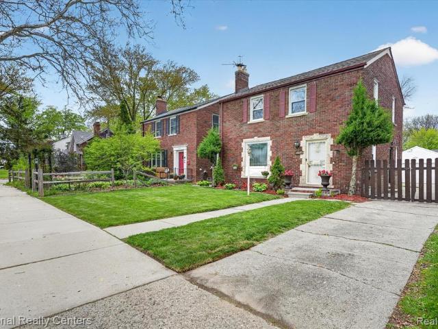 House for sale in Grosse Pointe Manor, Detroit