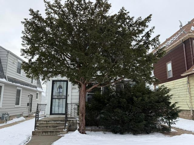 House for sale in Milwaukee, Wisconsin