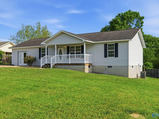 House for sale in Boaz, Alabama