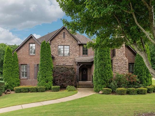 House for sale in Hoover, Alabama