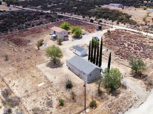 House for sale in Anza, California