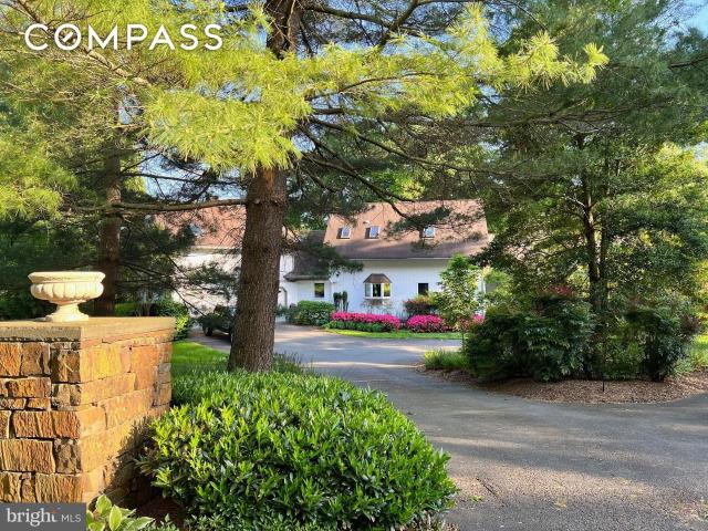 House for sale in Delaplane