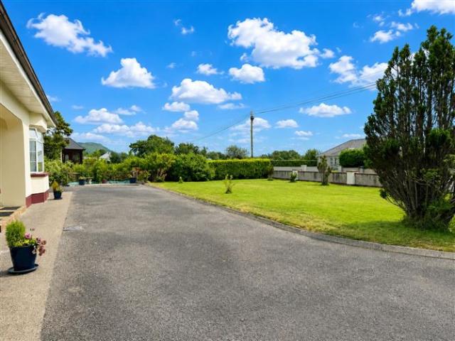 Detached House for sale in Moneygold, Connacht