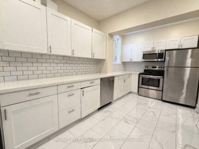 Duplex for rent in Ancaster, Ontario