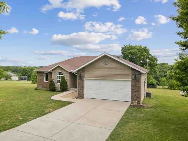 House for sale in Highlandville, Missouri