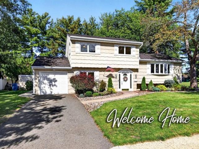 House for sale in Creighton Village, Old Bridge Township