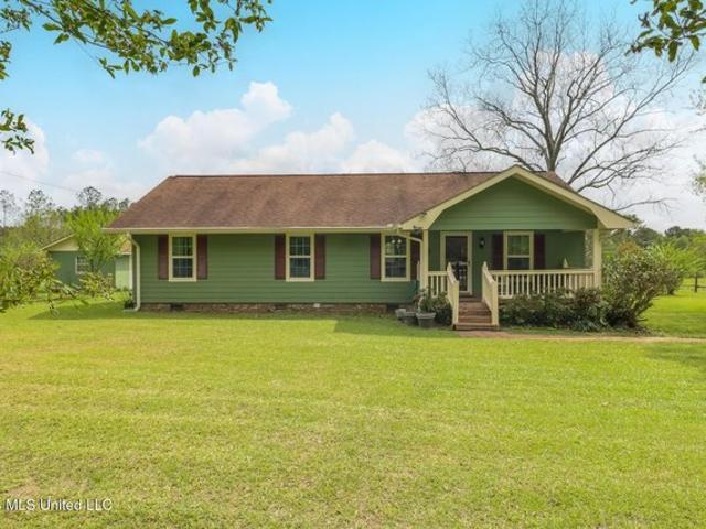 House for sale in Lumberton, Mississippi
