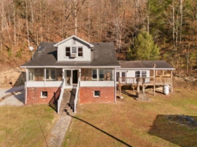 House for sale in Jeff, Kentucky