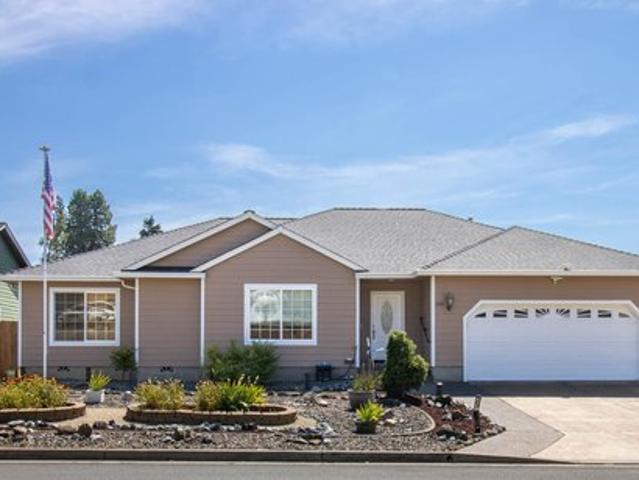 House for sale in Oregonia