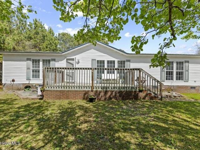 House for sale in Sneads Ferry, North Carolina
