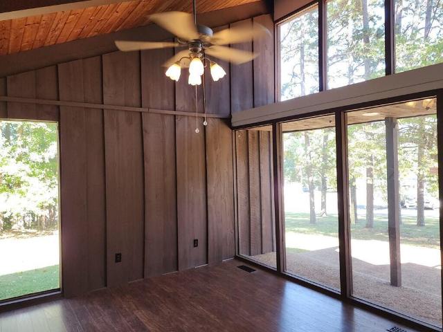 Commercial for sale in Tennessee