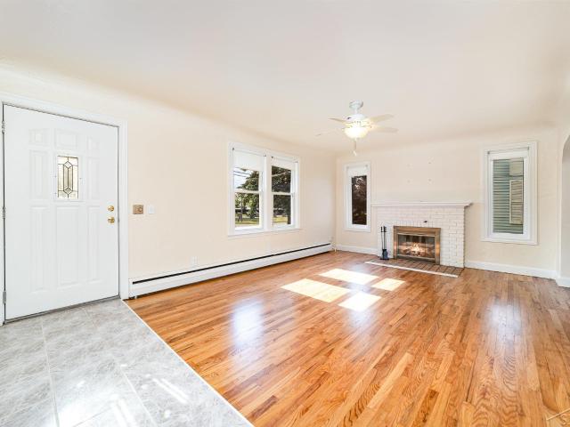 House for sale in Saginaw Charter Township, Saginaw County