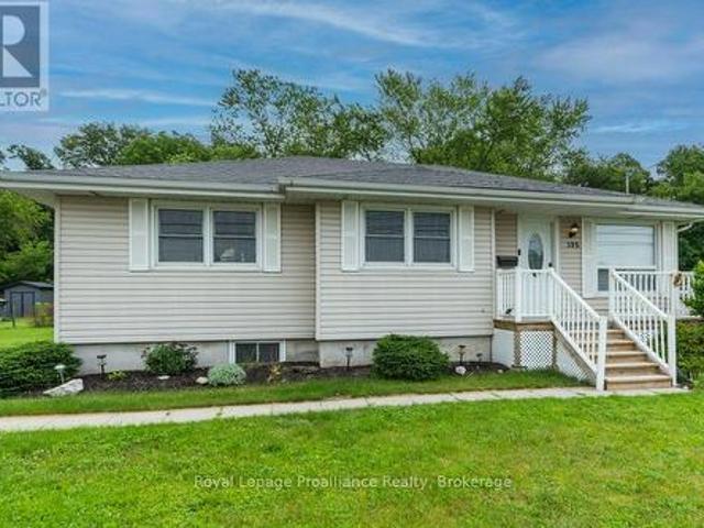 House for sale in Quinte West, Ontario