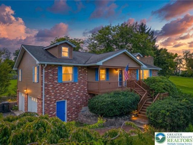 House for sale in Upper Mount Bethel Township, Northampton County
