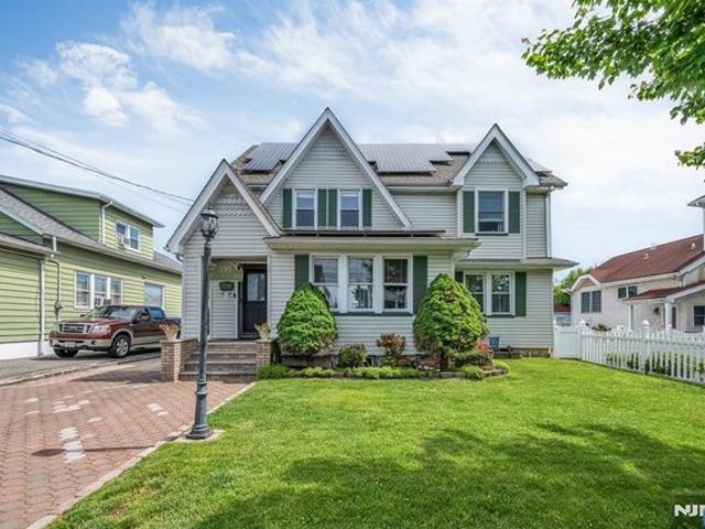 House for sale in Wood Ridge, New Jersey