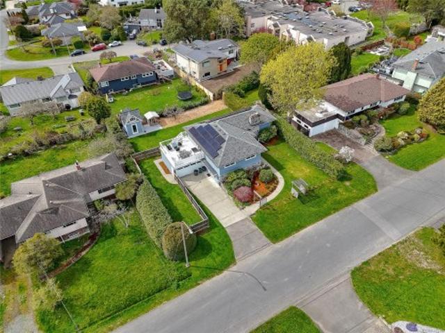 House for sale in Saanich, British Columbia