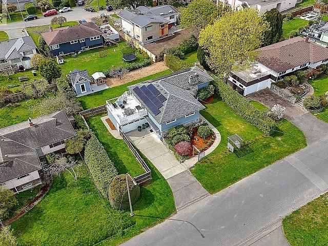 House for sale in Saanich, British Columbia