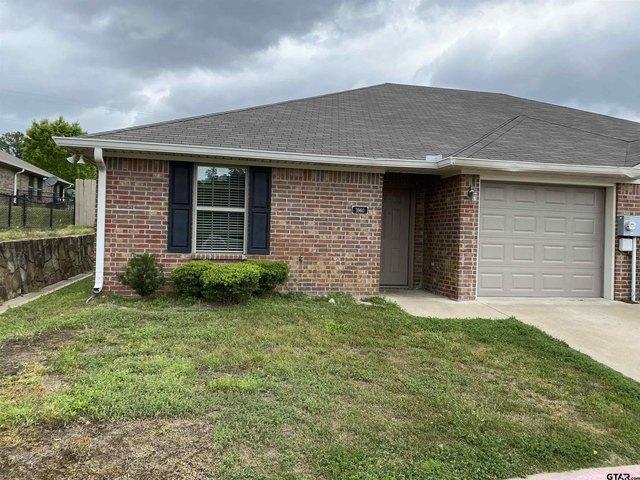 House for sale in Tyler, Smith County