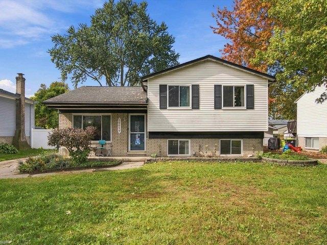 House for sale in Harrison Township, Macomb County