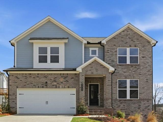 House for sale in Flowery Branch, Georgia