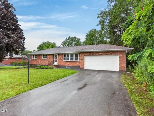 House for sale in Schenectady, New York