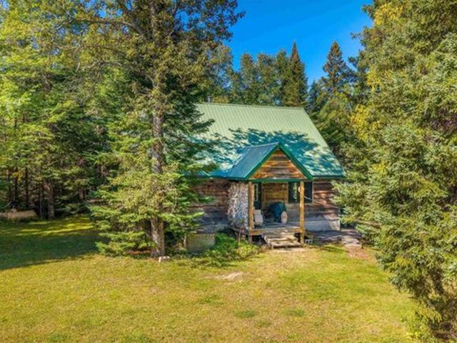 House for sale in Hulbert, Hulbert Township