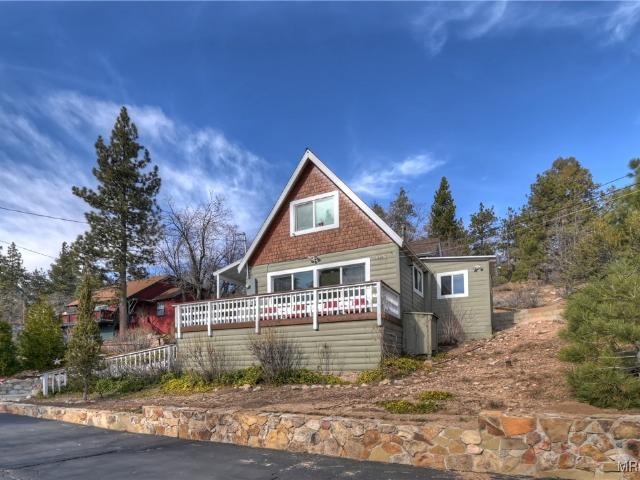 House for sale in Fawnskin, California