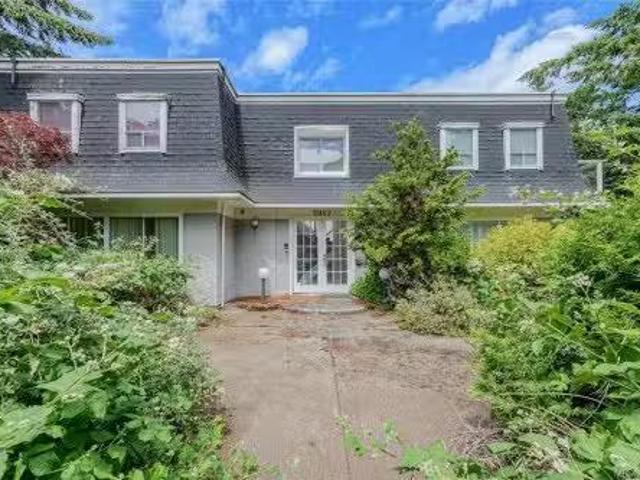 House for sale in Saanich, British Columbia