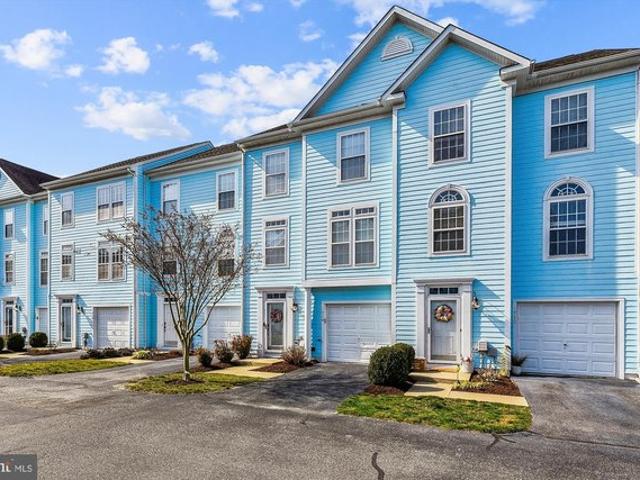 Townhouse for sale in Delaware