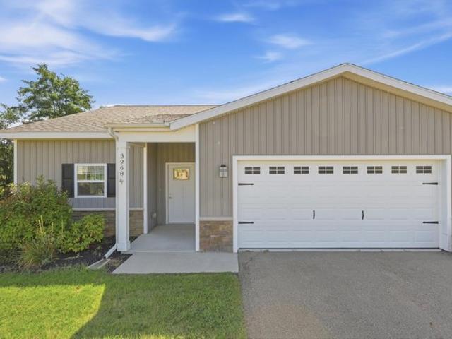 Condo for sale in Wyoming, Kent County